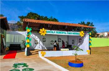 Reinauguração escola Chico Mendes